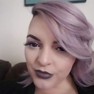 Meet your Posher, Nora